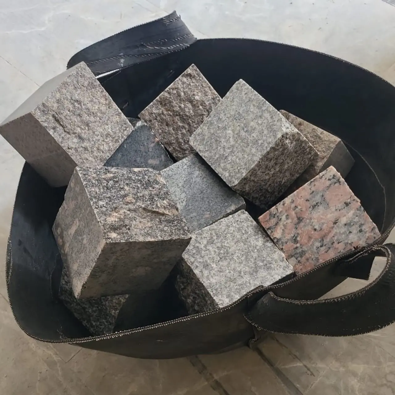 Cubes Granite